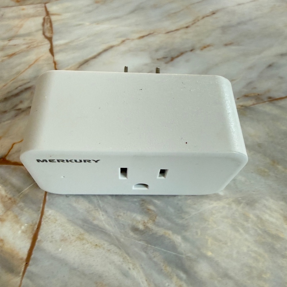 Merkury Innovations Smart WiFi Outlet Plug White MI-WW218 15A 1800W Wireless